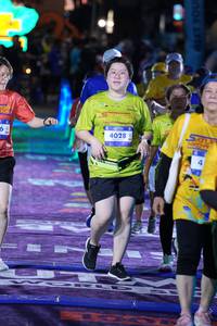 BIB: 4028
                            <button type="button" onclick="openModal(26233667)" class="btn btn-primary btn-sm float-right btn-popup" data-toggle="modal" data-target=".modal-high-quality">
                        <i class="fas fa-shopping-cart"></i> Add to Cart
                    </button>
                                            <button type="button" onclick="isThisMe(26233667, true)" class="btn btn-success btn-sm float-right btn-popup btn-isme hidden" data-toggle="tooltip" data-placement="bottom" title="นี่คือรูปของคุณใช่ไหม คลิกที่นี่เพื่อเอาเข้าอัลบั้ม">
                        <i class="fas fa-plus"></i> Add to album
                    </button>
                    <button type="button" onclick="isThisMe(26233667, false)" class="btn btn-warning btn-sm float-right btn-popup btn-isnotme hidden">
                        <i class="fas fa-ban"></i> Remove from album
                    </button>